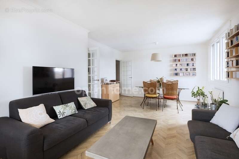 Appartement à SAINT-GENIS-LAVAL