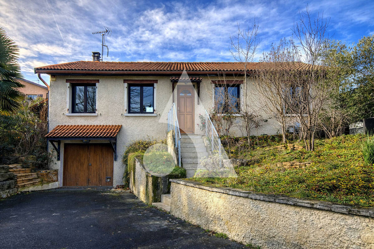 Maison à CHAZAY-D'AZERGUES