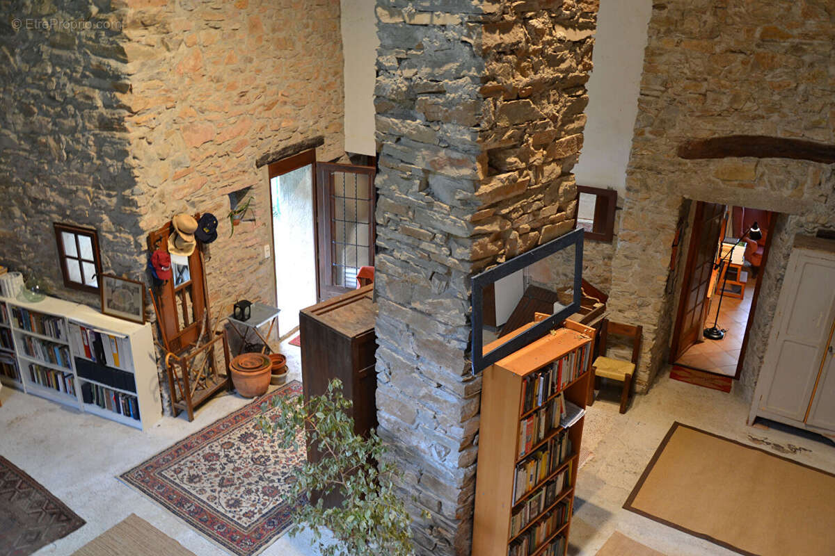 Courniou  Belle demeure style cottage de 210 m2 avec piscine et annexes - photo 3