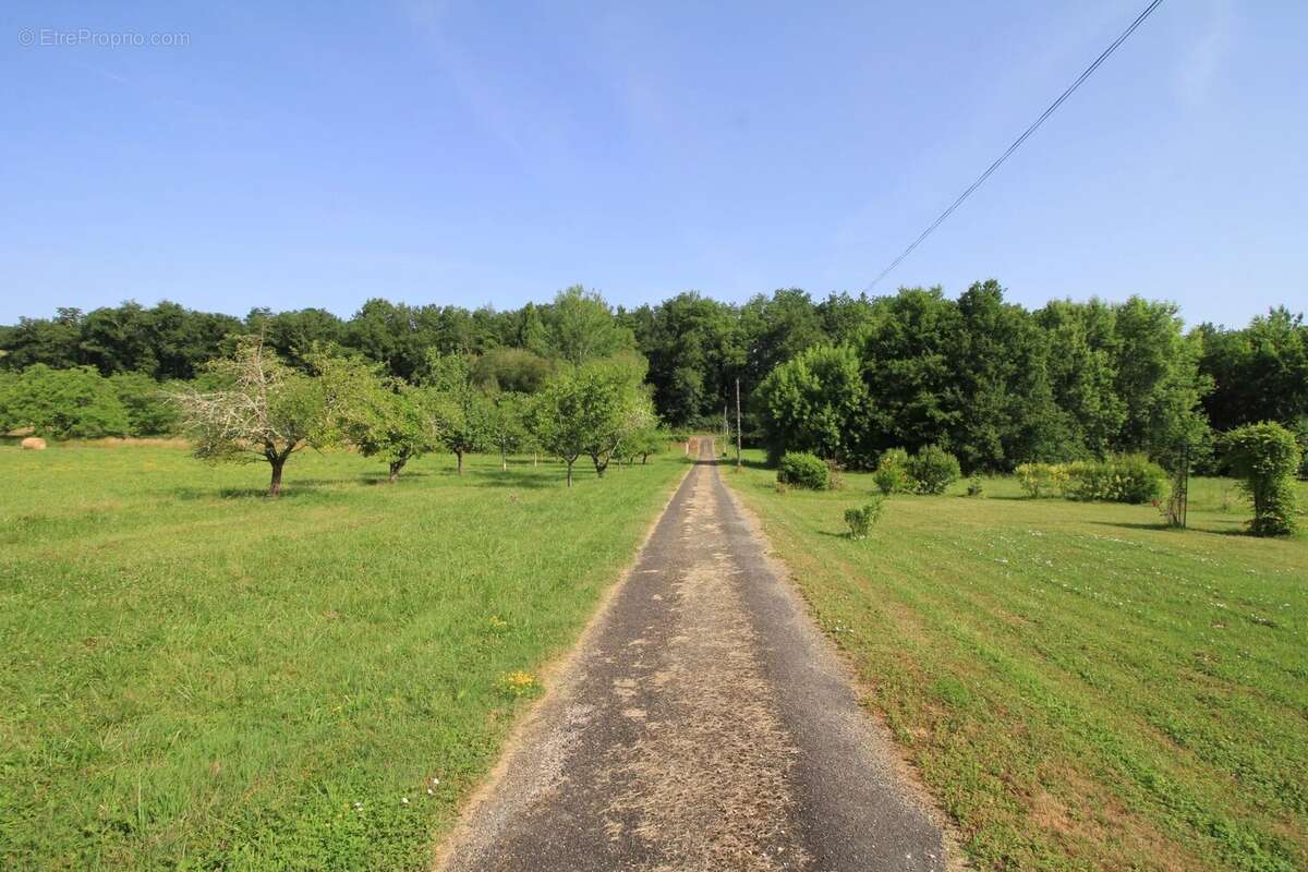Maison à PUY-L'EVEQUE