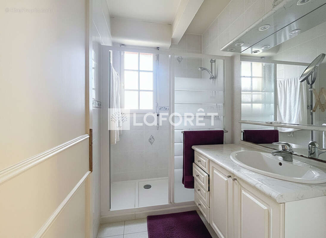 Maison Cesson Sevigne 8 pièces - 138m2 ( centre ville - La Hublais - Beausoleil ) - photo 7