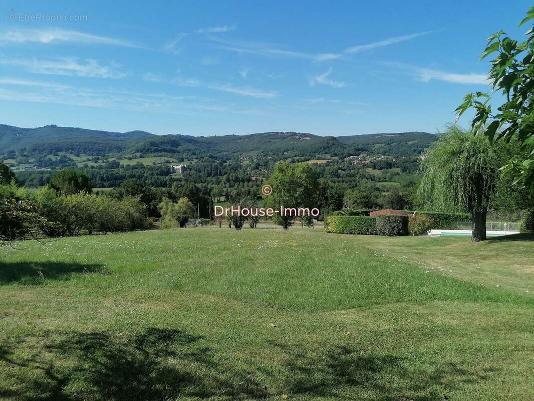 Maison à SAINT-CERE