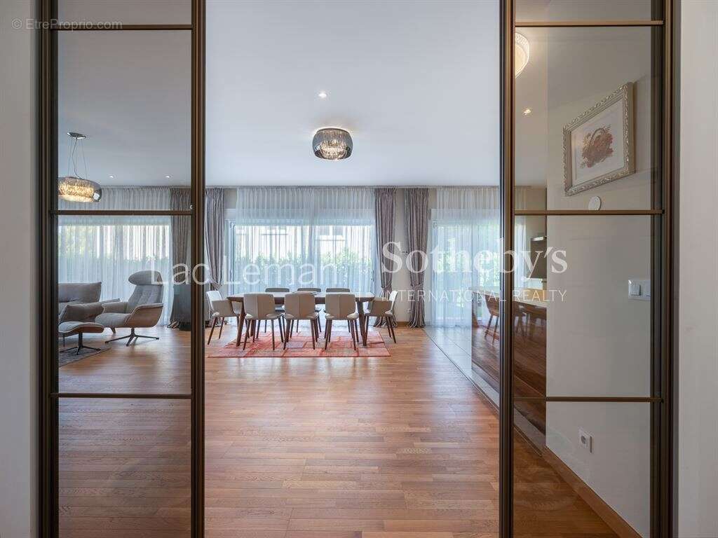 Maison à CHENS-SUR-LEMAN