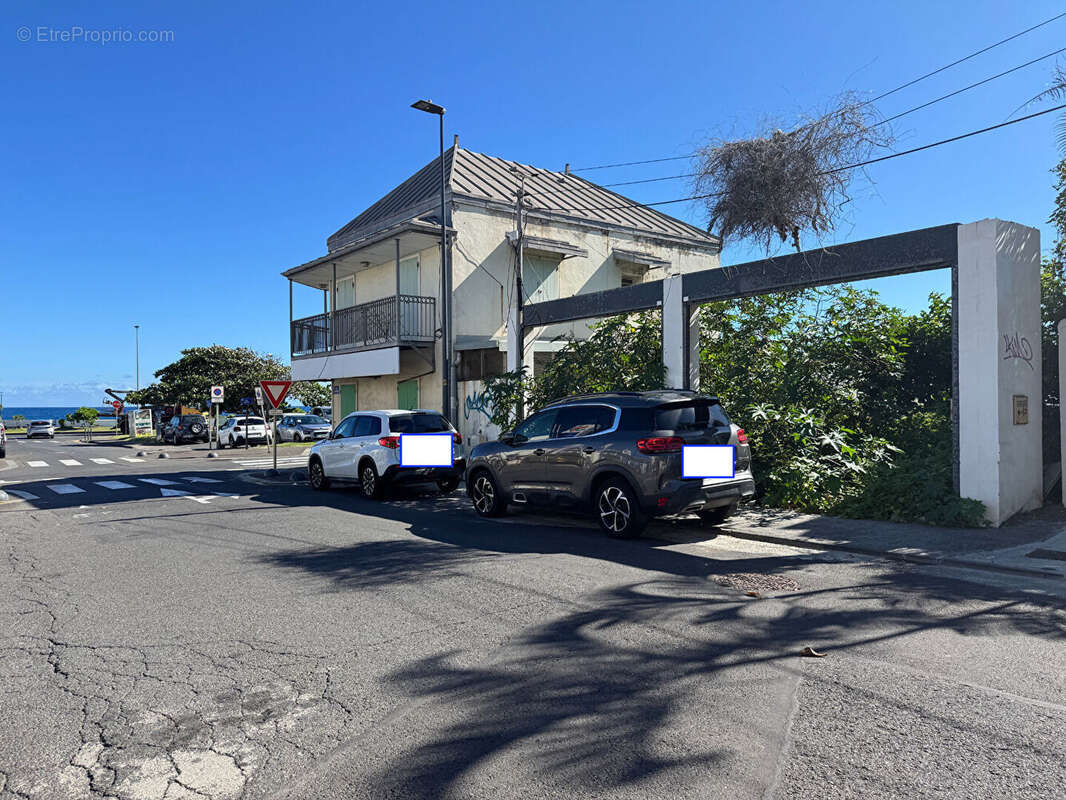 Terrain à SAINT-DENIS