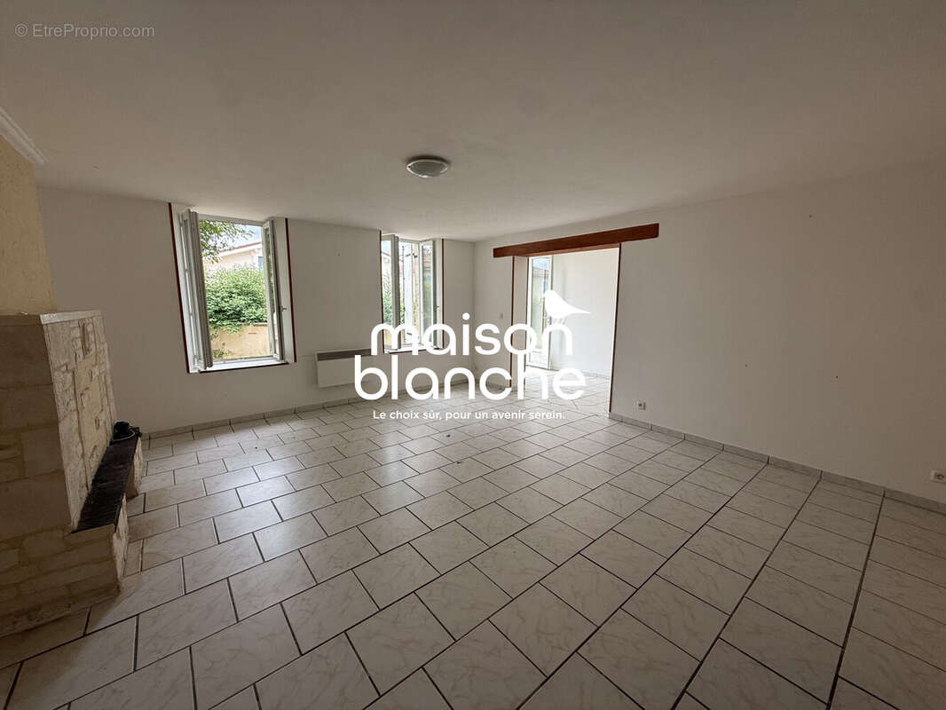 Maison 92 m² à Orignolles  - photo 2