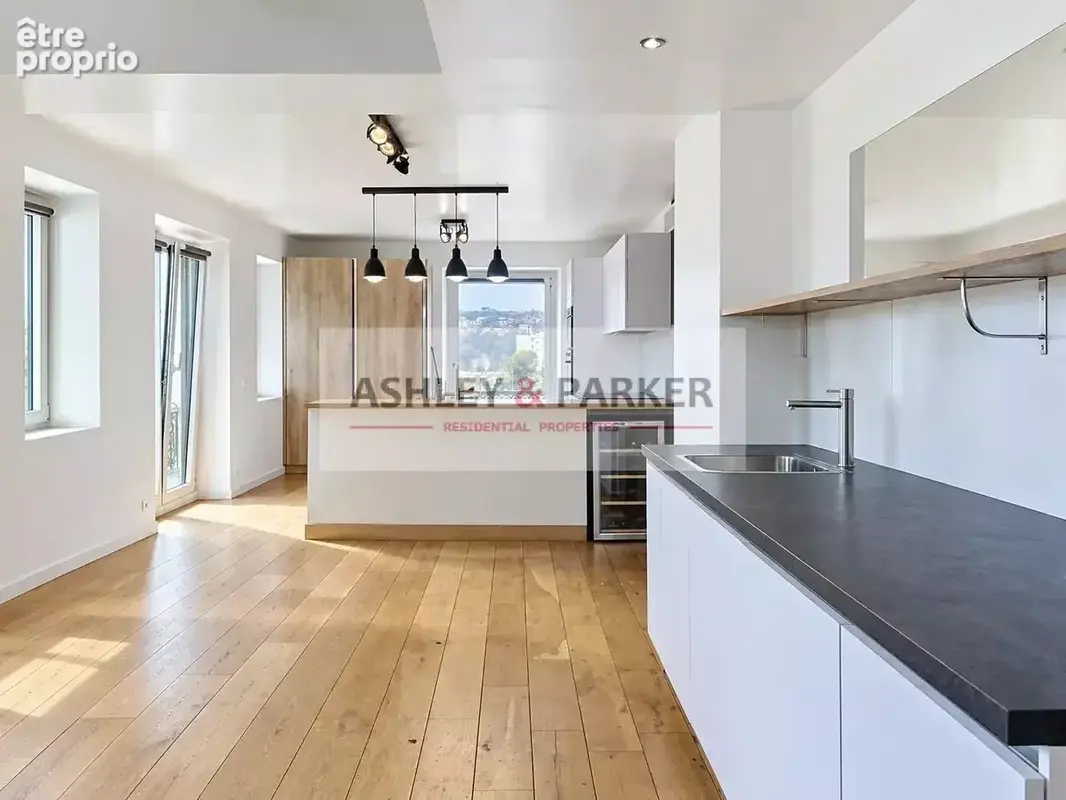 NICE GAIRAUT – VILLA LAETITIA – Appartement 4 pièces de caractère avec volumes, mezzanine, vue verdure et extérieur à aménager - photo 36
