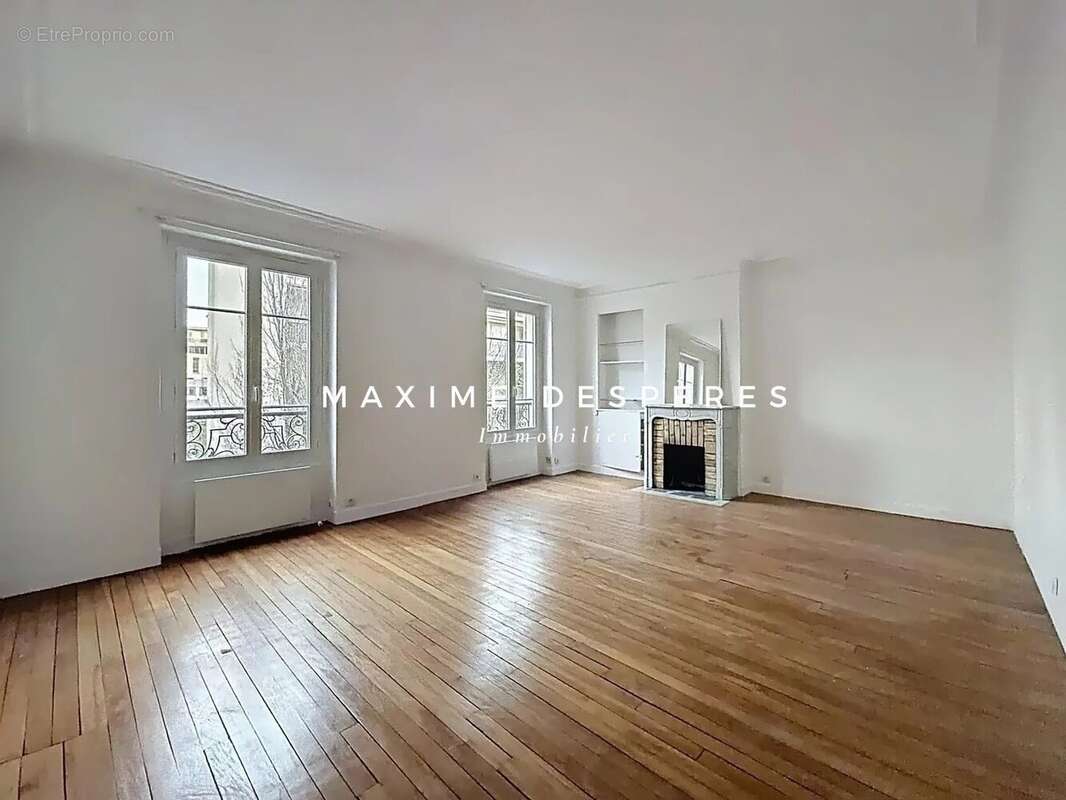 Appartement à NEUILLY-SUR-SEINE