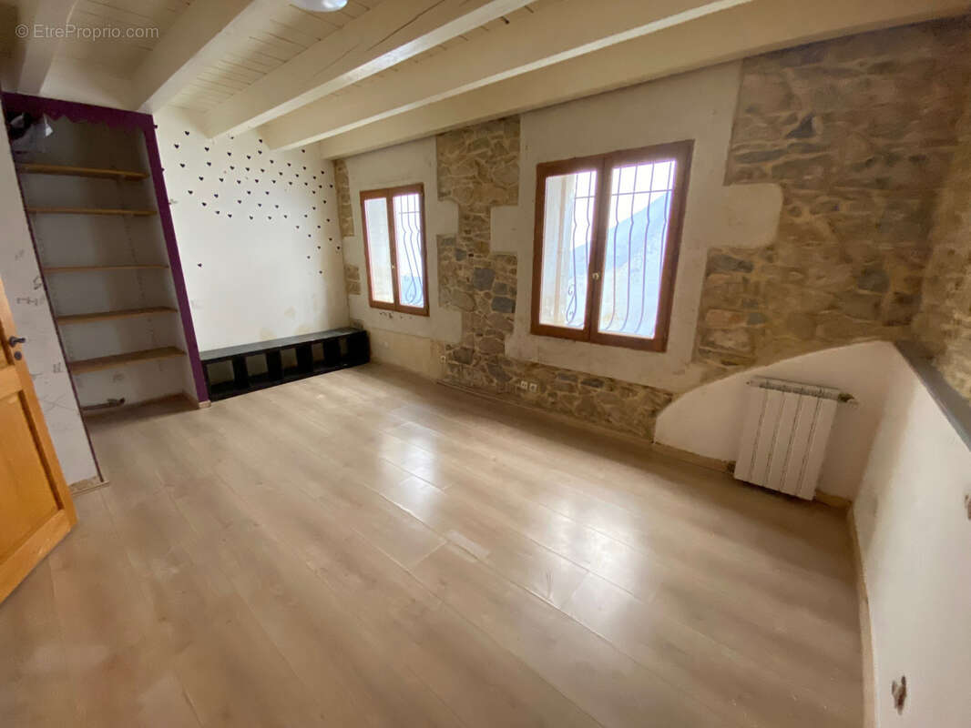Maison de ville 3 pièces 103m2 & local professionnel 60m2 - photo 5