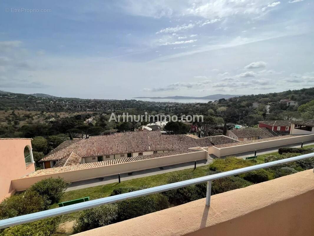 Appartement à GRIMAUD