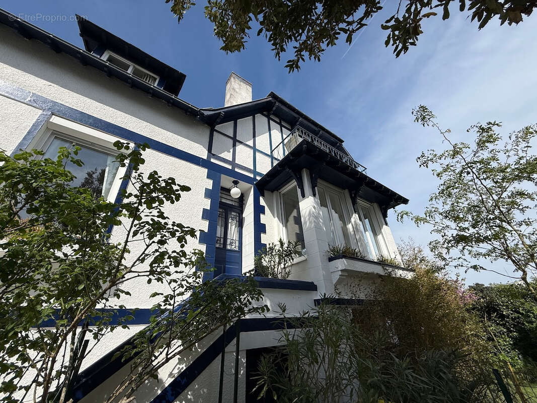 Maison à LE POULIGUEN