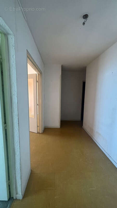 Appartement à PORT-DE-BOUC