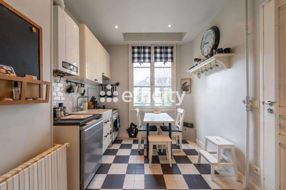 Appartement à VERSAILLES
