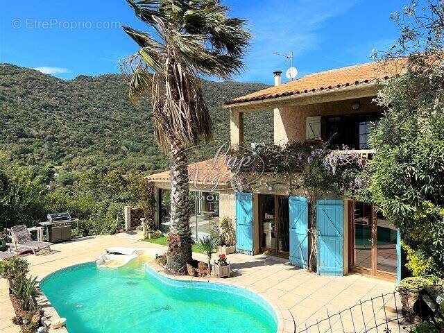 Maison à RAYOL-CANADEL-SUR-MER