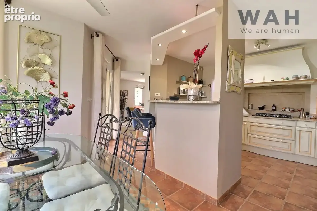 Villa familiale, 7 pièces, 5 chambres avec garage et piscine - photo 12