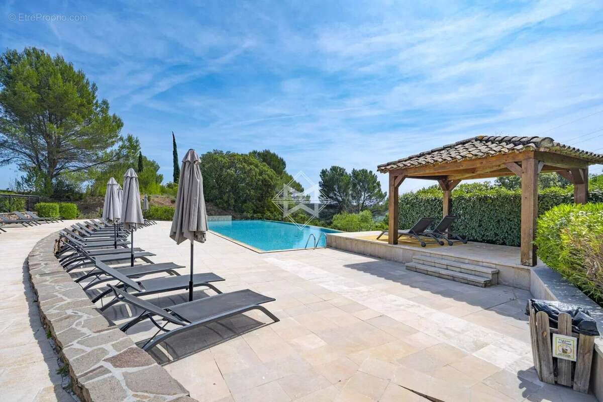 Appartement à LA MOTTE