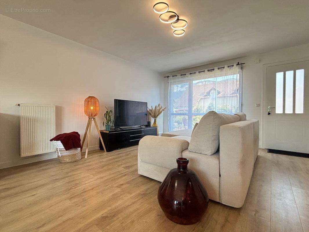 Maison T4 de 98 m² sur 251 m² de terrain - SOUS OFFRE - PLUS DISPONIBLE - photo 5