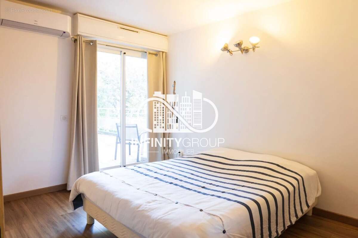 Appartement à LE CANNET