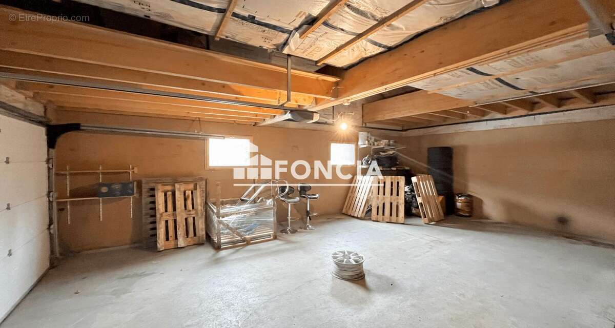 Coup de cœur pour cette belle maison atypique avec sa piscine hors-sol chauffee - photo 3