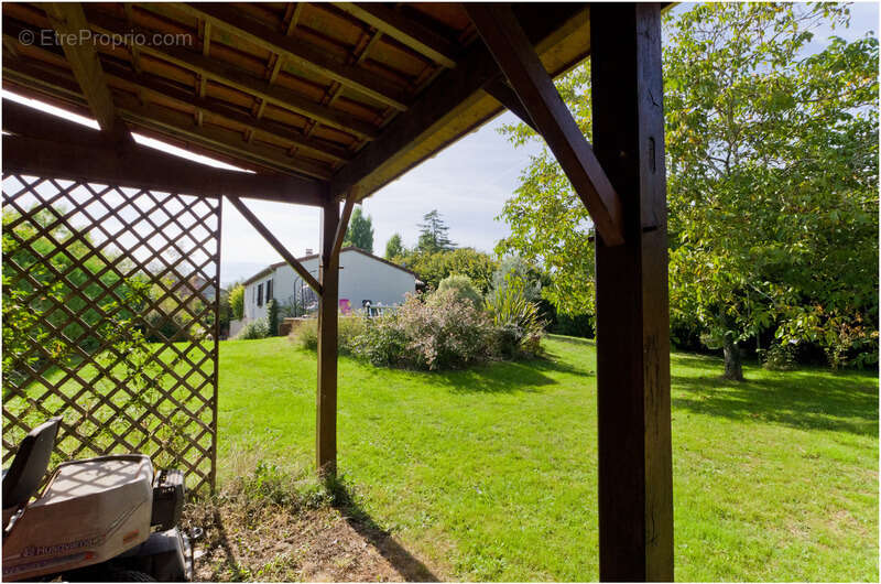 Maison à SAINT-GEORGES-LES-BAILLARGEAUX