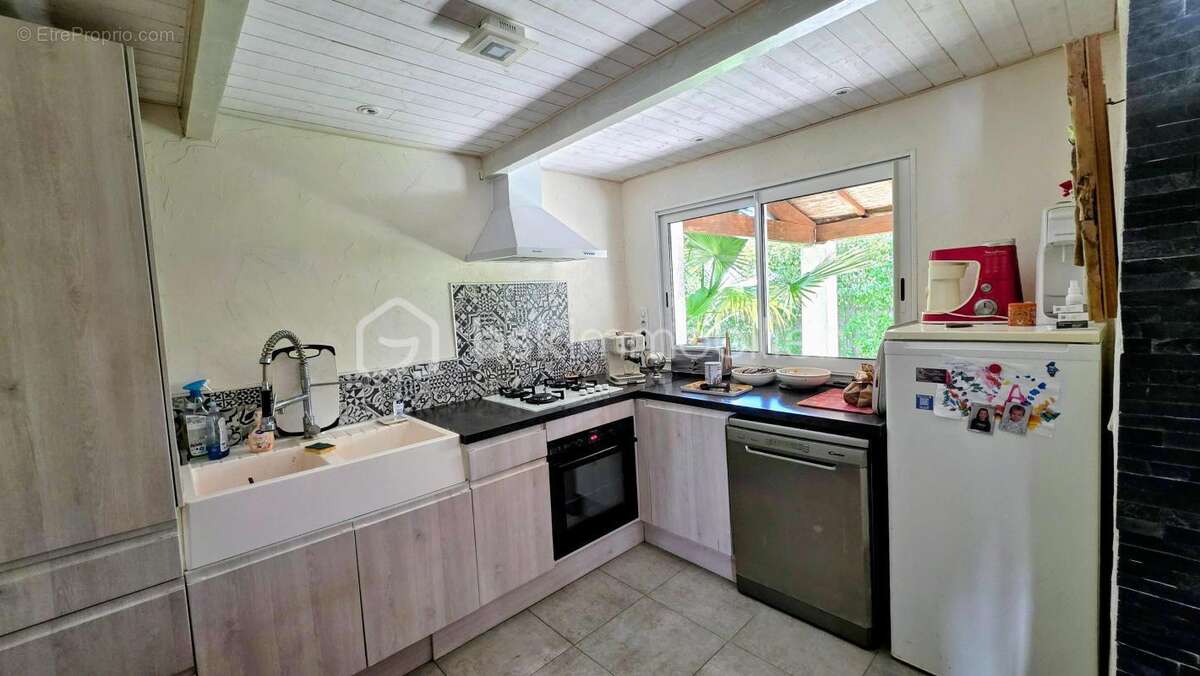 Rare baillargues vente maison familiale t6 136m2 terrain 500m2 avec jacuzzi et garage - photo 8