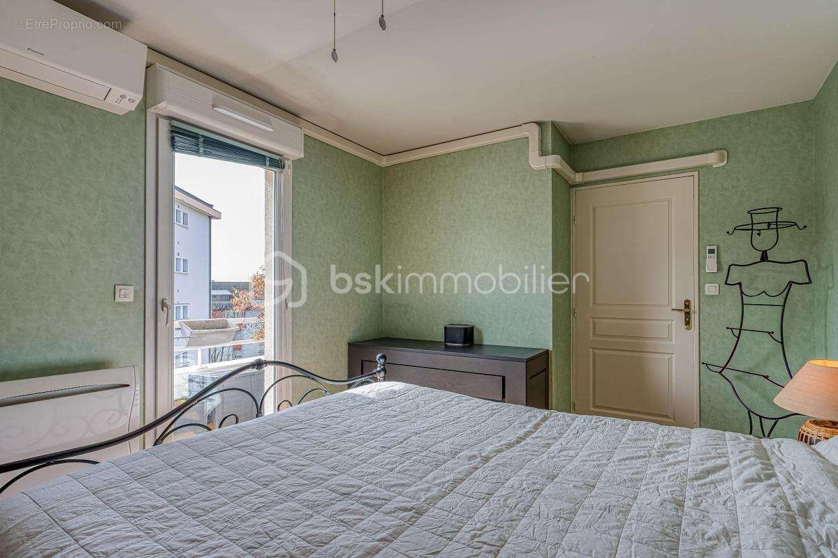 T5 Duplex d'exception – Dernier étage, climatisation, terrasses et vue montagnes au cœur d'Annecy - photo 13