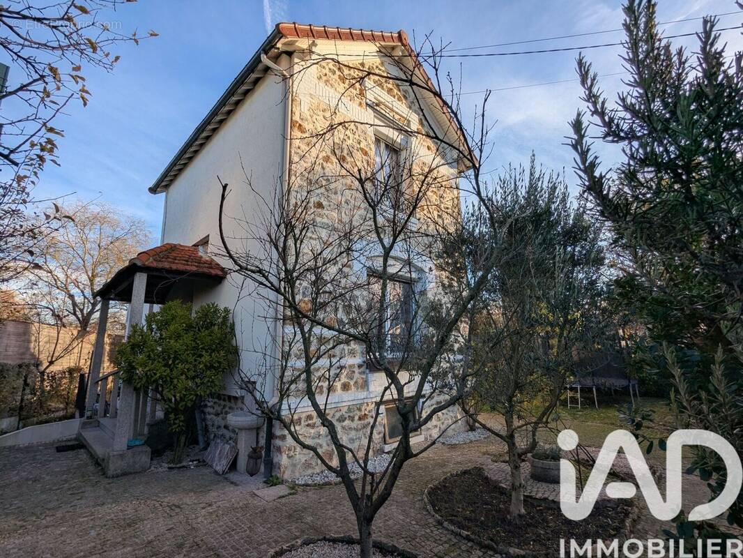 Photo 1 - Maison à EAUBONNE
