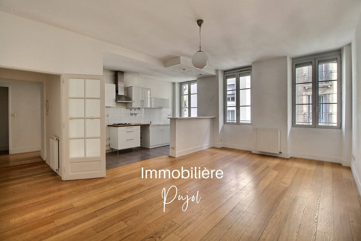 Appartement à MARSEILLE-7E