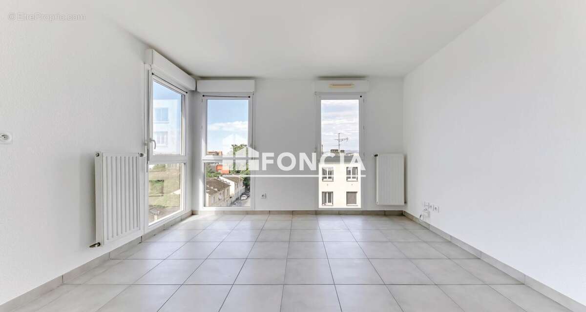 T2 lumineux avec garage à Lyon 8ème - photo 4