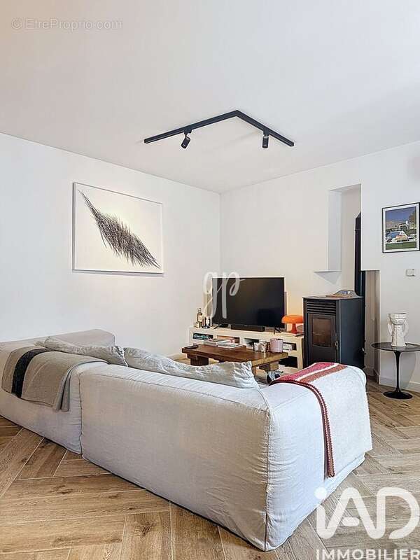 Photo 3 - Maison à ROBION