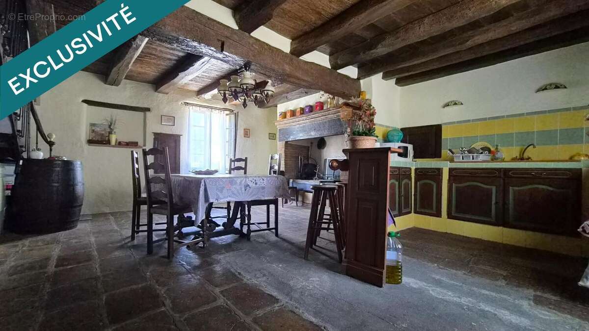 Photo 4 - Maison à SAINT-URCISSE