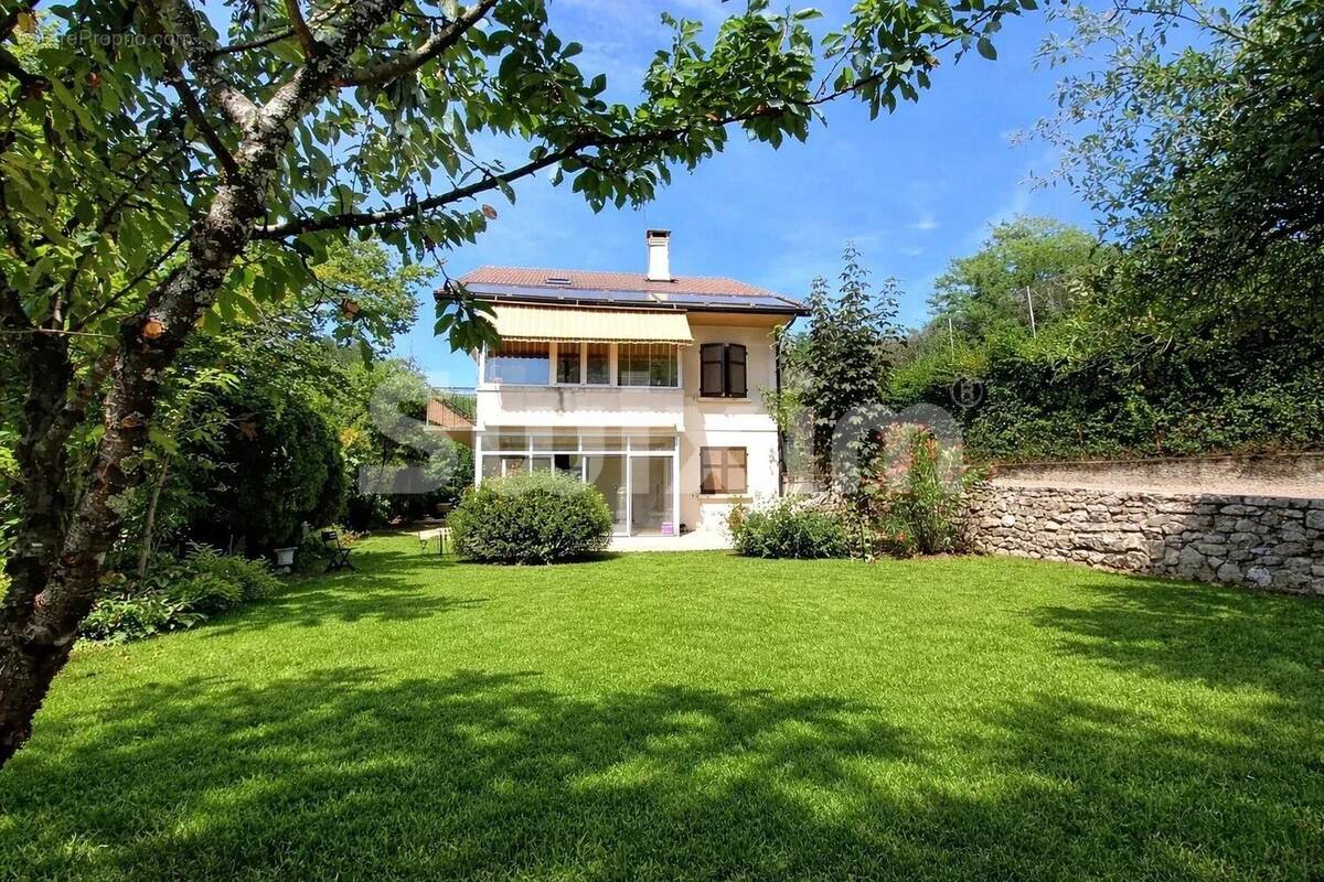 Maison à VOGLANS