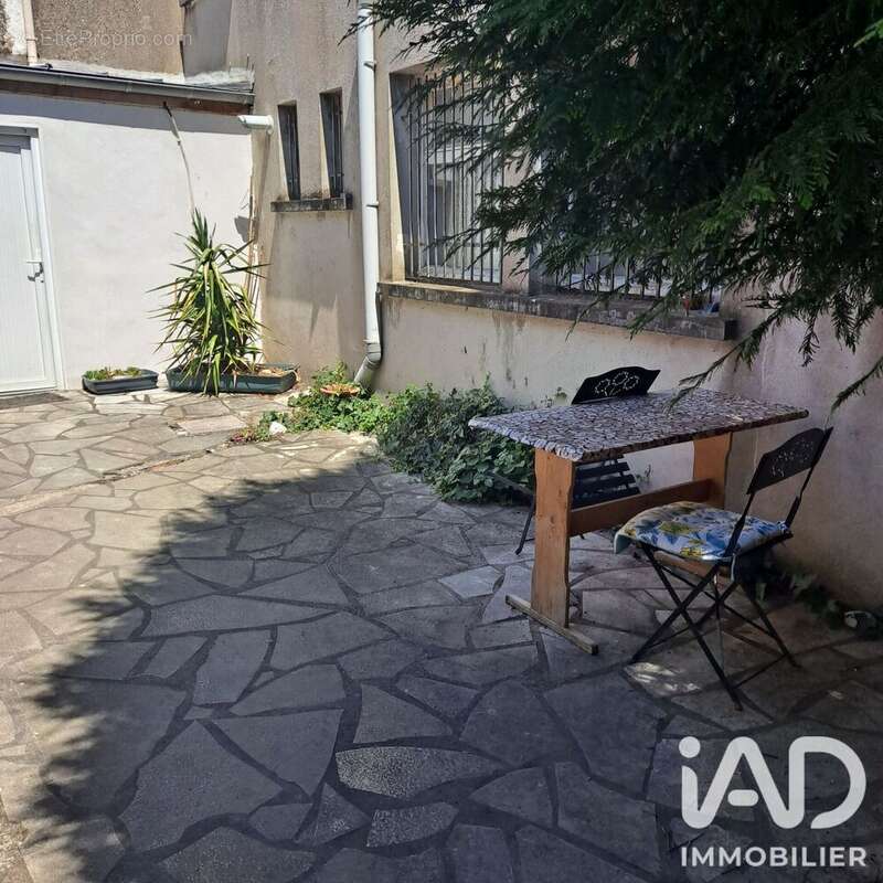 Appartement 321 m² à Esnandes  - photo 8