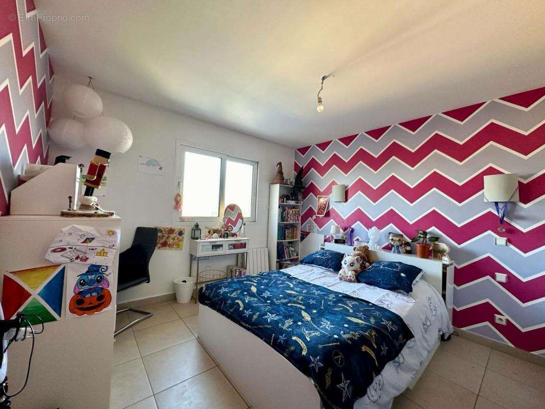 Commerce à LA VILLE-DIEU-DU-TEMPLE