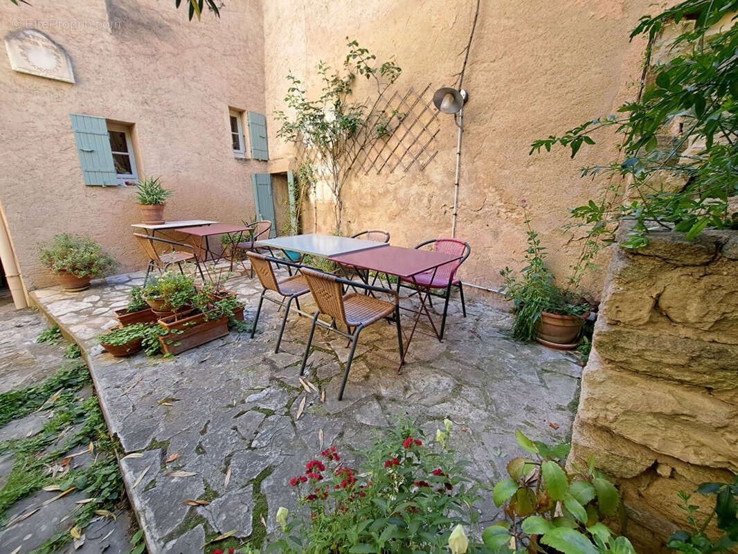 Maison à LE BARROUX