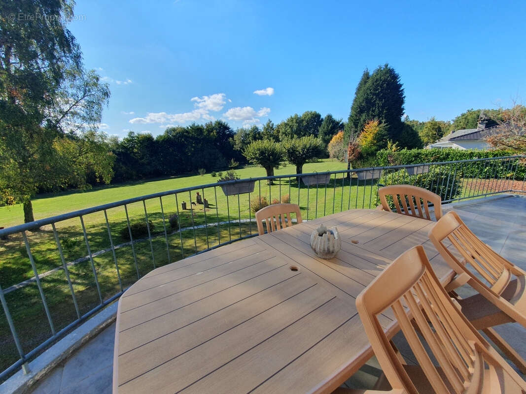 Maison à MARCILLAC-LA-CROISILLE