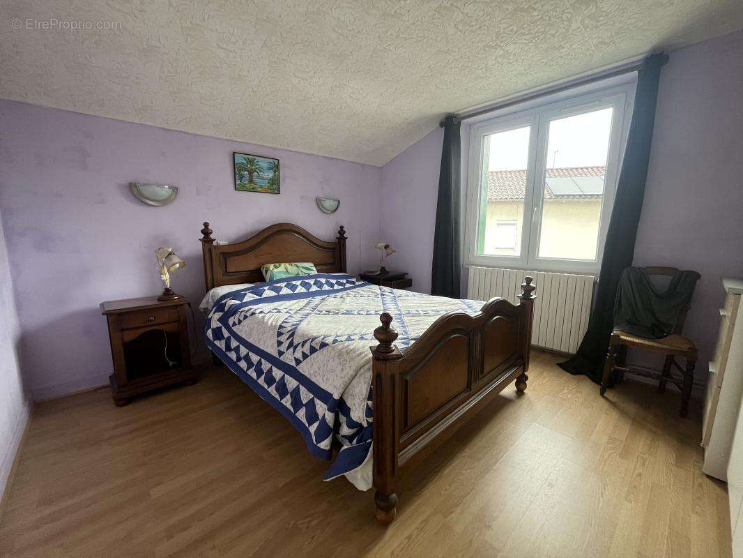 Maison à SAILLAT-SUR-VIENNE