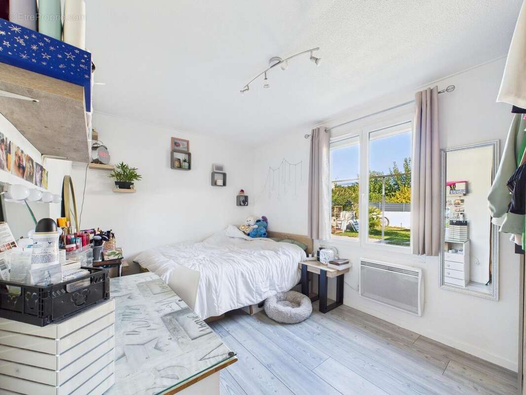 Maison 133 m² à Le Taillan-Medoc  - photo 8