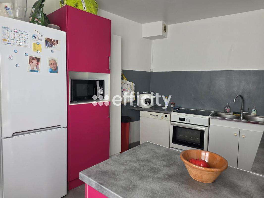 Maison 80 m² à La Jarrie  - photo 3