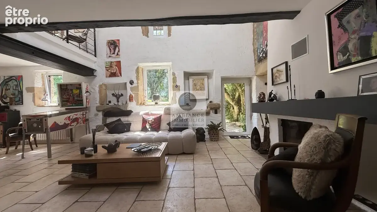 Propriété de caractère avec piscine - photo 11