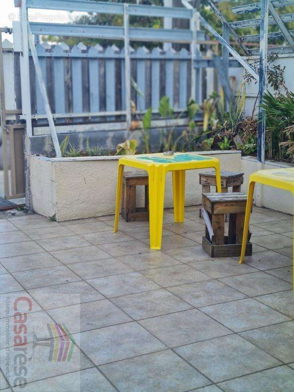 Commerce à SAINT-JOSEPH