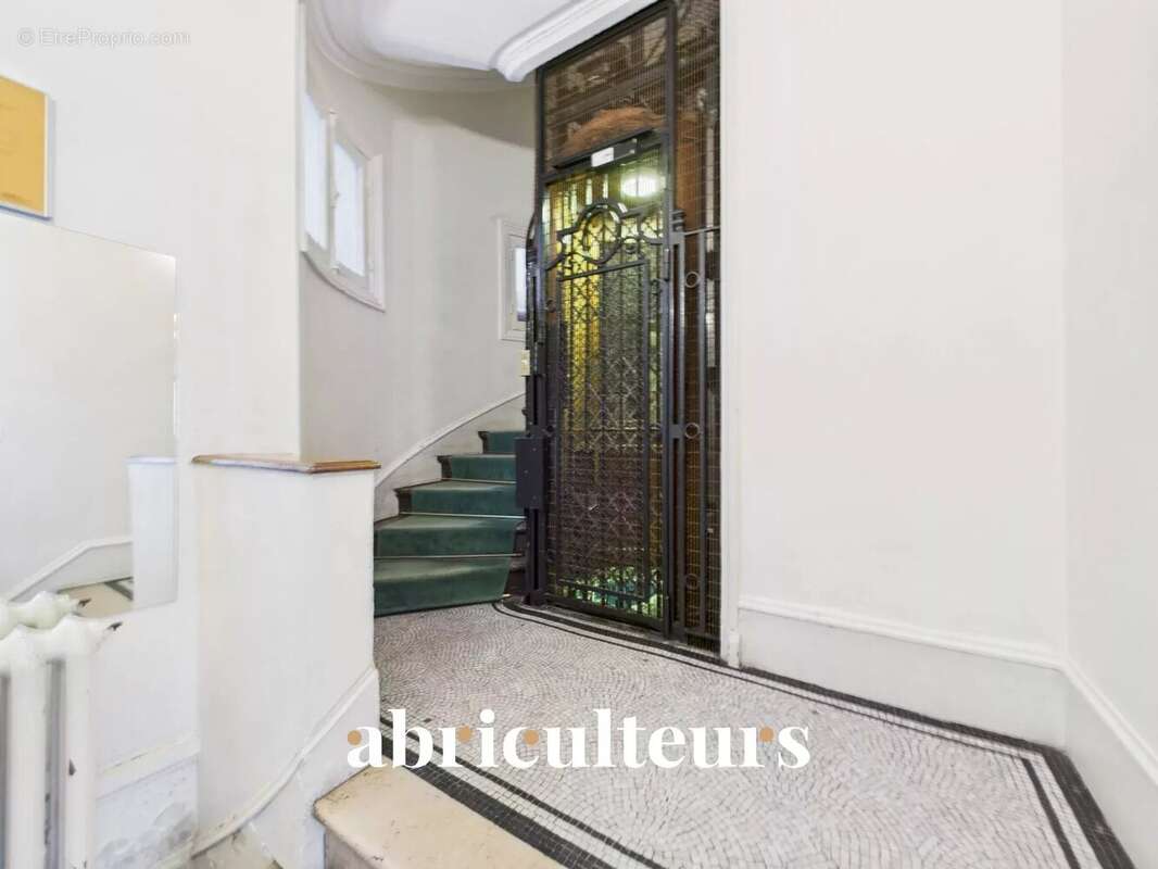 Appartement à PARIS-6E