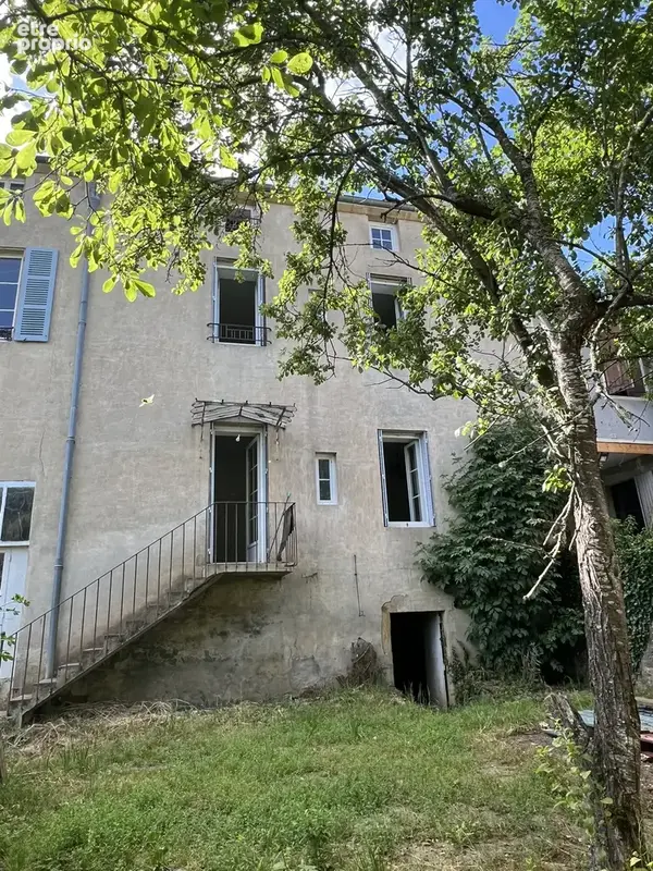 n°5 - Maison à CHAROLLES
