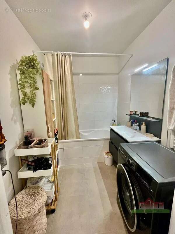 Appartement à PONT-EVEQUE