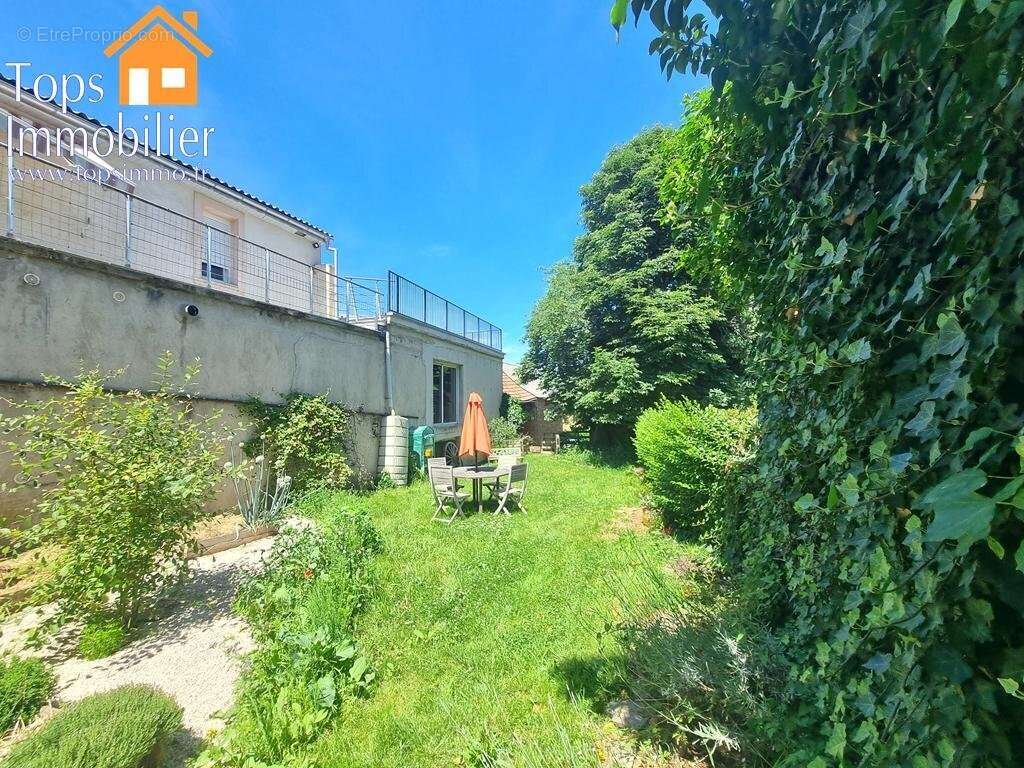 Charmante maison de village rénovée  102 m² habitables avec jardin et dépendances - photo 11