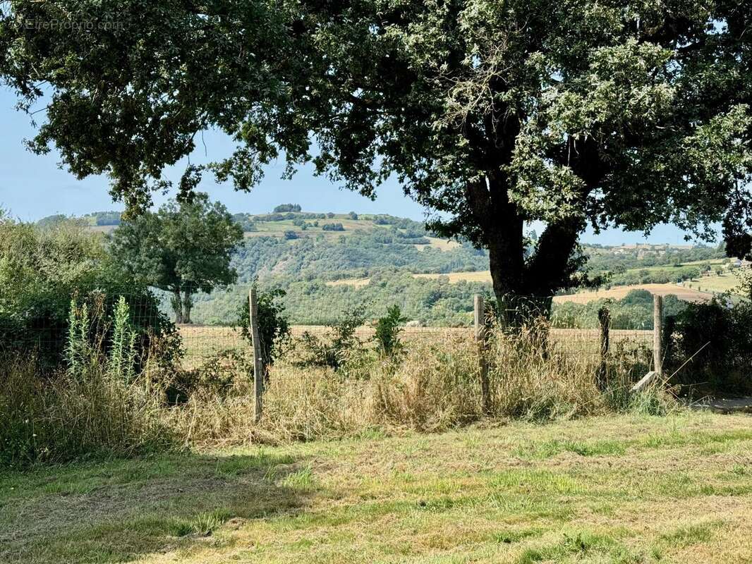 Maison à LA SALVETAT-PEYRALES