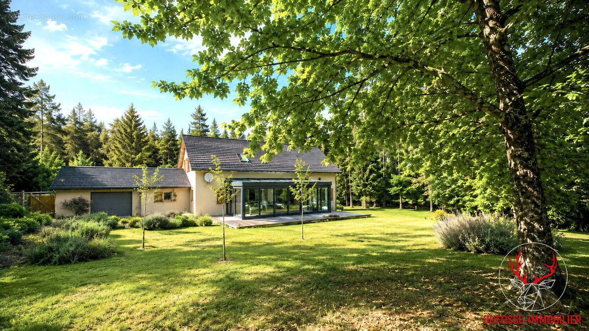 Le Chambon-sur-Lignon - Belle propriété de 165 m² - 4/5 chambres - Terrain arboré de 3 280 m² - photo 1