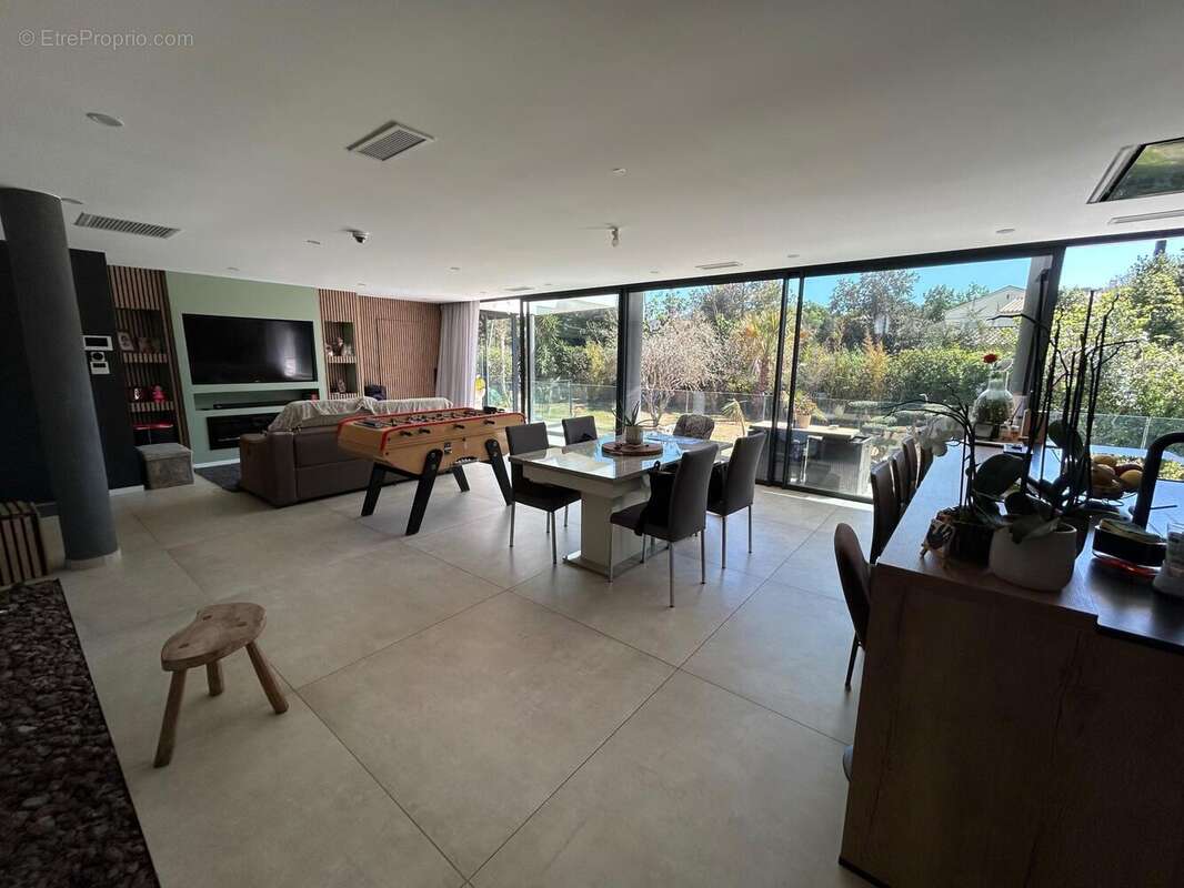 Photo 3 - Maison à SIX-FOURS-LES-PLAGES