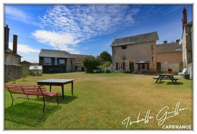 Maison à vendre 9 pièces VESDUN (18) - photo 5