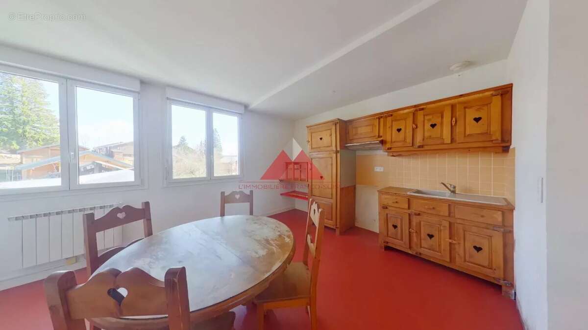 Appartement à SAINT-LAURENT-EN-GRANDVAUX