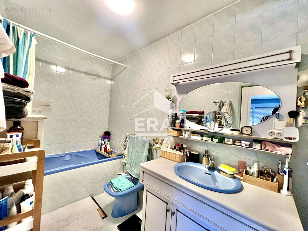 Appartement à MARSEILLE-12E